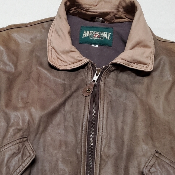 VINTAGE 80s American Eagle Outfitters Distressed Leather Bomber Jacket Medium - Picture 6 of 16